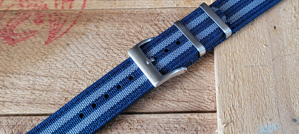 The Pilgrim 36 - Dark Sapphire - Solid