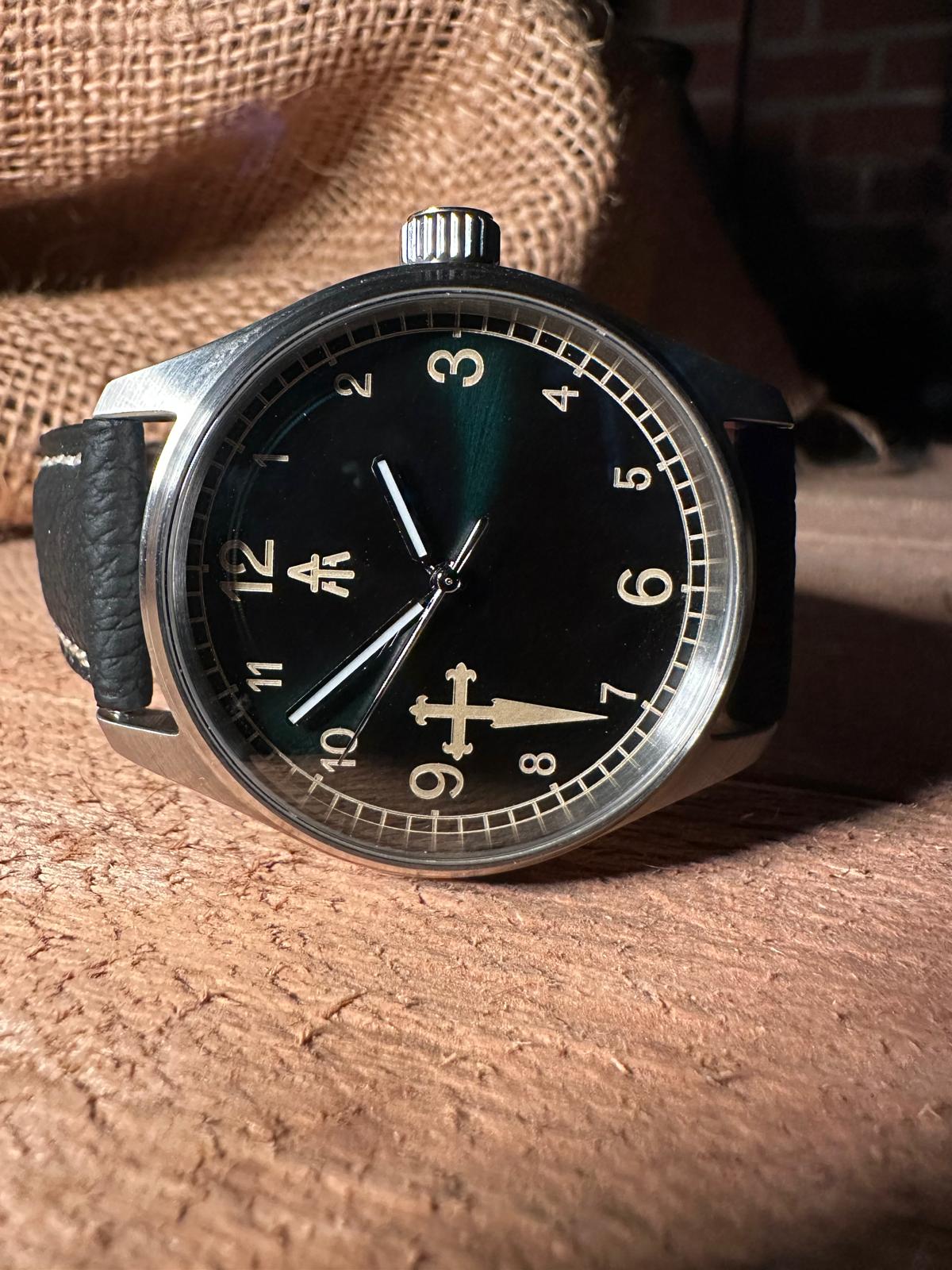 The Pilgrim 39 - Emerald - Exhibition