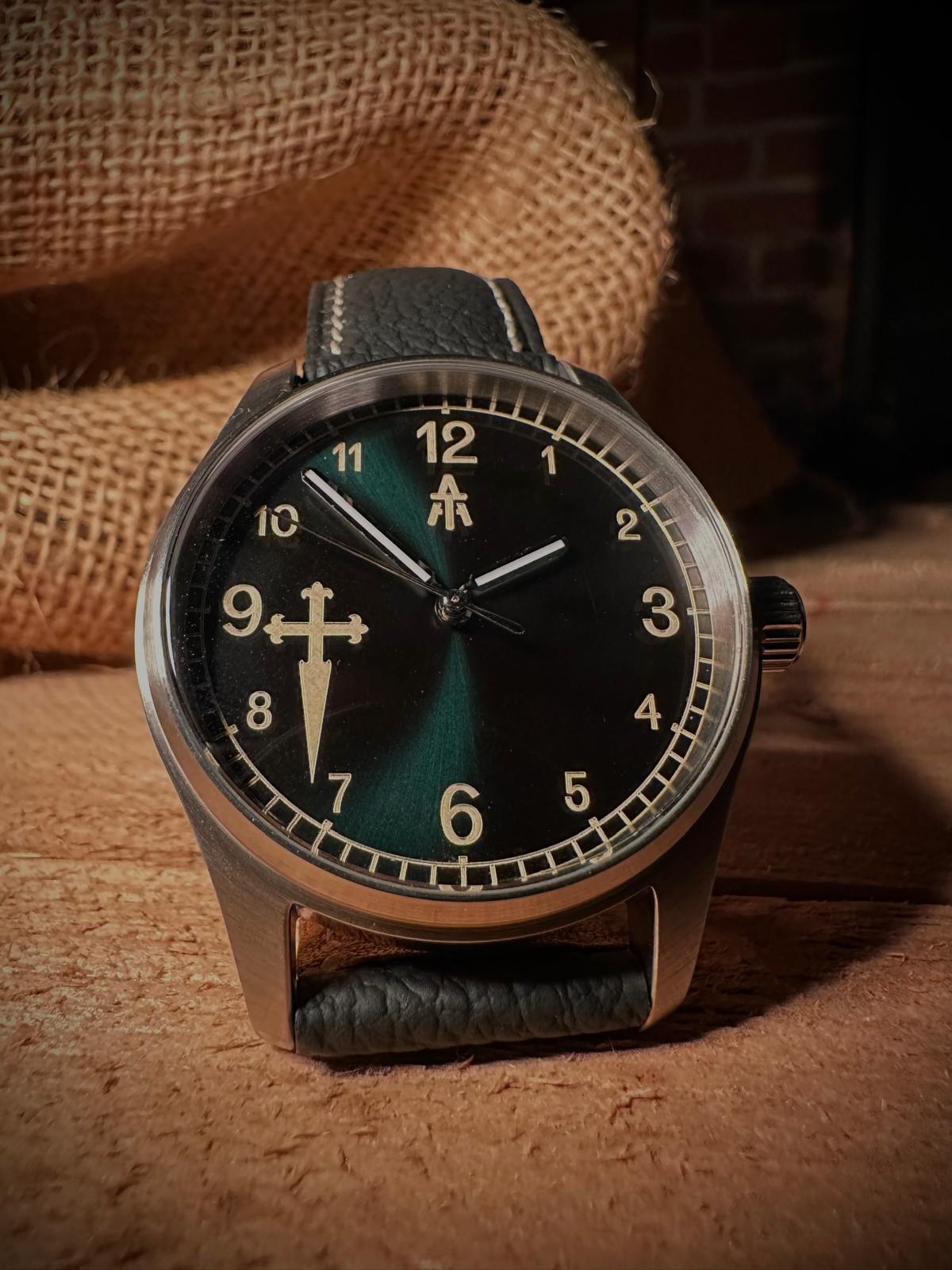 The Pilgrim 39 - Emerald - Exhibition