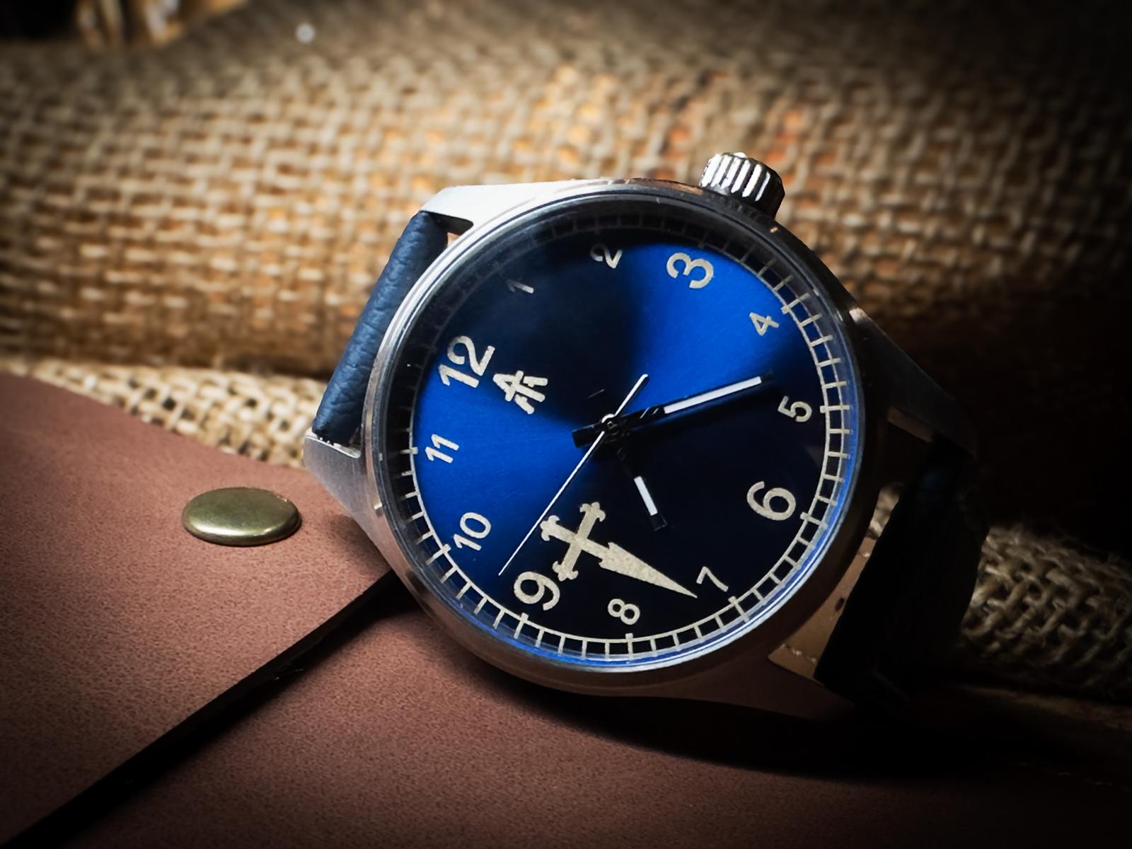 The Pilgrim 36 - Dark Sapphire - Exhibition