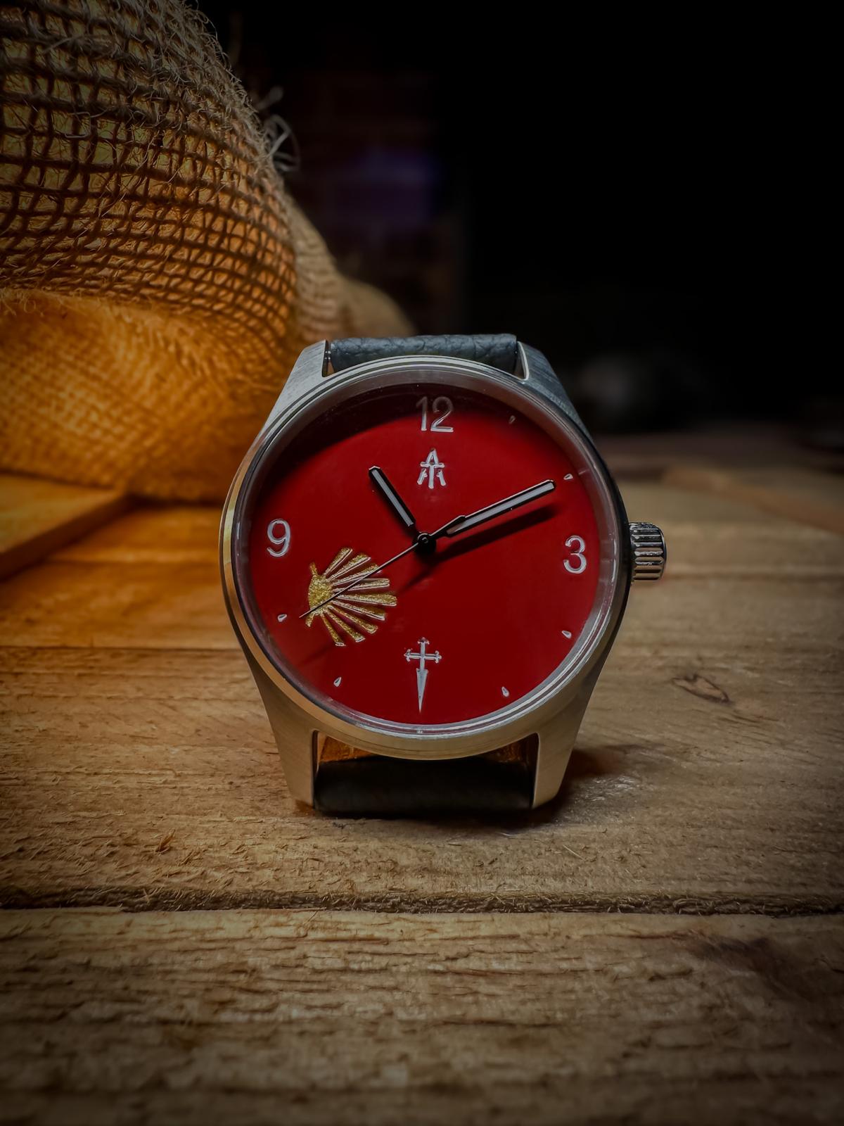 The Pilgrim 39 - Red - Solid